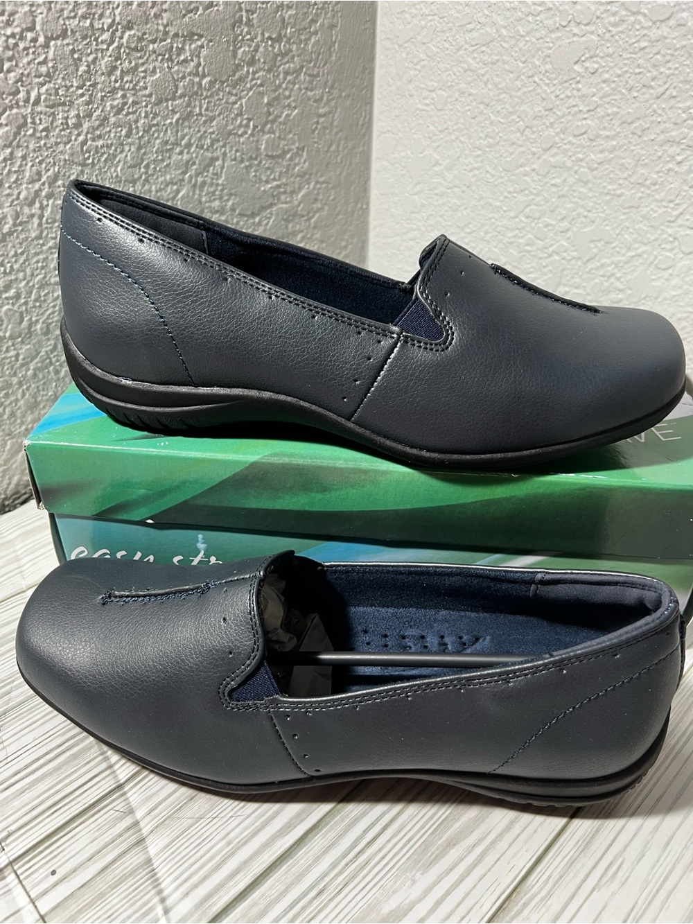 Easy Street Purpose Navy Comfort Wave Loafers Women's 9.5 WW Extra Wide